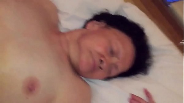 Mother and Son Take advantage of Chaos When Dad Goes Out goo.gl/TzdUzu