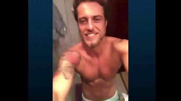 Intimate Video of Ex-BBB16 Daniel