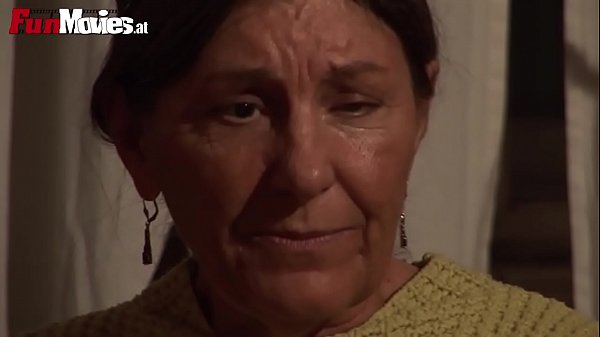 Mamies lesbiennes allemandes dans un jacuzzi