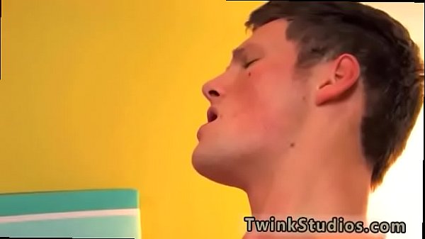 Nude mate gay porn It'_s a classic porn scene: a steamy pizza