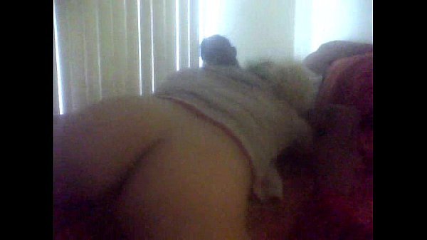 Alisa viene legata, legata e scopata con nastro adesivo e PANE CRUDO da 11&quot_ di Black Cock