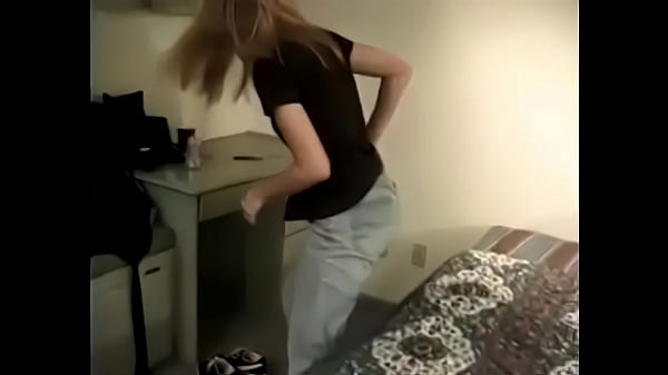 Ragazza sexy con sborrata stuzzica