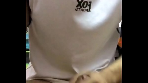 Il ragazzo blu ha un cazzo delizioso