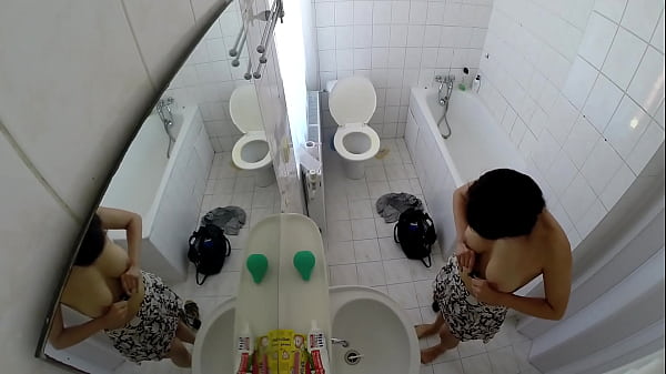 Video de cámara oculta para adolescentes y ndash_ dile la dirección de mi sitio web - mira la parte 2 en HiddenCamPlus.com