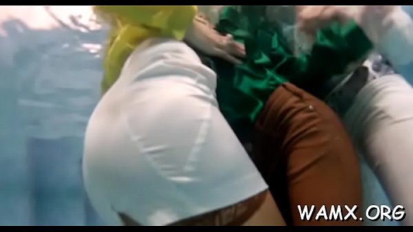 Femmine lesbiche adulte in schiavitù xxx con cibo