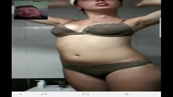 Ex novia después de la ducha