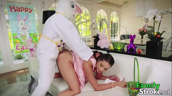 Tuổi teen ngây thơ '_s Pascua Bunny Fucking: FamilyStroke Full HD