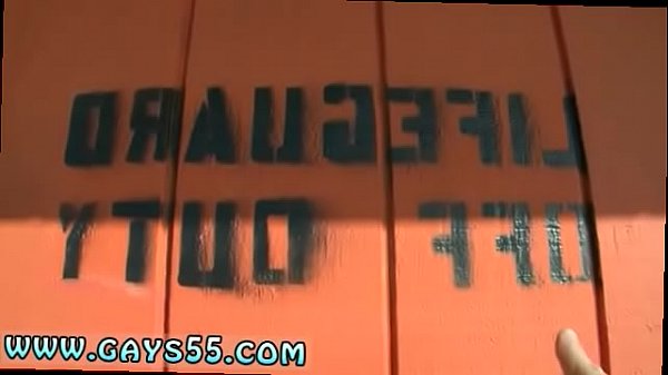 Sex Homosexuell heißer Kuss ficken Im Update „Out in Public“ dieser Woche sind wir draußen