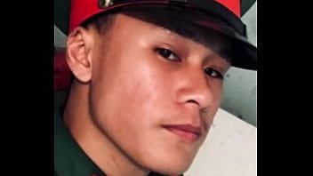 Soldato vietnamita etero Nguyen Hoang Nhut Nam Casting video di pornostar gay