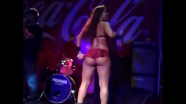 JACA WOMAN ET CR&Eacute_U - CHOQUÉS DANS LA TÊTE_A