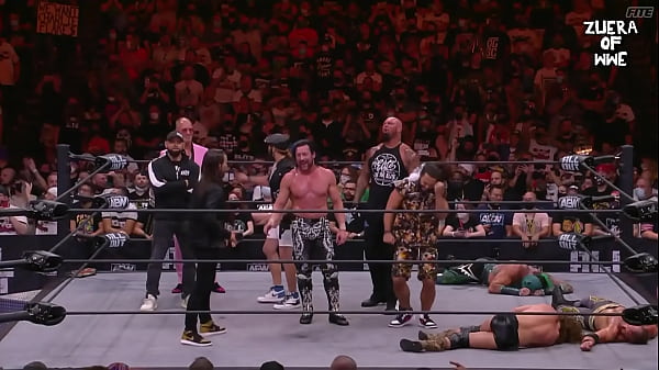 Estr&eacute_ia Adam Cole e Daniel Bryan All Out 2021