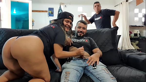 Entrevista com a Milf Taissa Winkler e dan&ccedil_arino de forro Leo Fernandezxxx