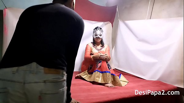 Bhabhi india con trajes tradicionales teniendo sexo duro y arriesgado con su devar