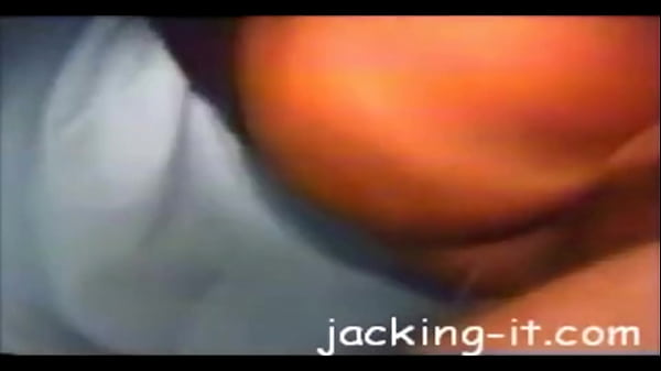 GER: La nonna affamata viene malmenata...