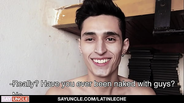 Ragazzo disperato (Sonny) in cerca di lavoro da quasi due mesi accetta qualsiasi cosa per soldi - Latin Leche