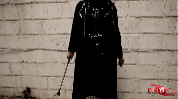 BDSM experience report: A cuckold slave C3 reports on his experiences -- Part 4 - Stranger Juice