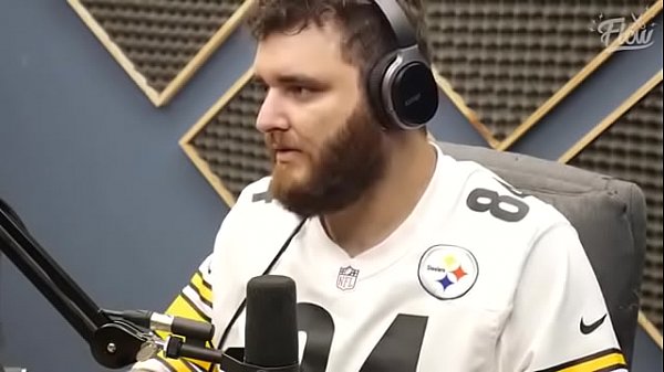 DOIS URSOS JANTANDO S&Oacute_SIA DO MESSI