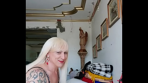 Magrinho pauzudo mesmo com o flagrante da esposa volta na minha casa pois disse n&atilde_o existir cuzinho melhor que o meu!!!