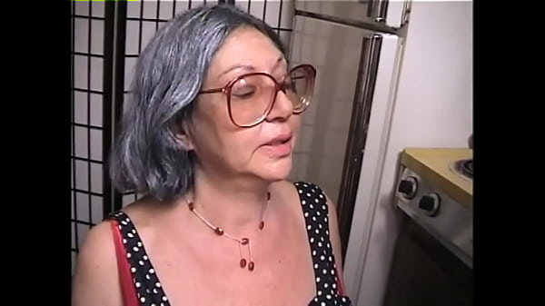 Top Heavy Grannies (Volume #1, Scena #1)