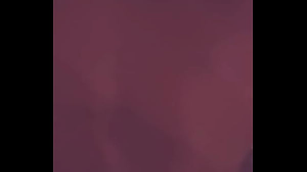 Meu ?RlM0 se deixa chupar o pau pela primeira vez quando nos deixam sozinhos em casa