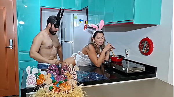 RECETTE DE PÂQUES_SCOW AVEC LA MAMAN BUNNY PREND BEAUCOUP DE CAROTTES