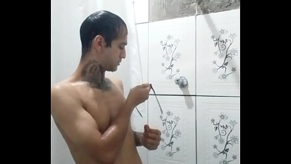 IT WAS LEAKED ON THE NET TIH DJC GIVING A TREAT TO TODDYTTO TO PREPARE HIM TO PLAY