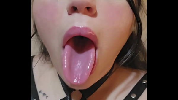 FaceTiming il mio cornuto mentre succhio il suo sostituto