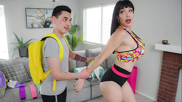 Housewife Lets Trainer Pound Her Birthday Cake - Little Puck, Juan Loco | MylfLove