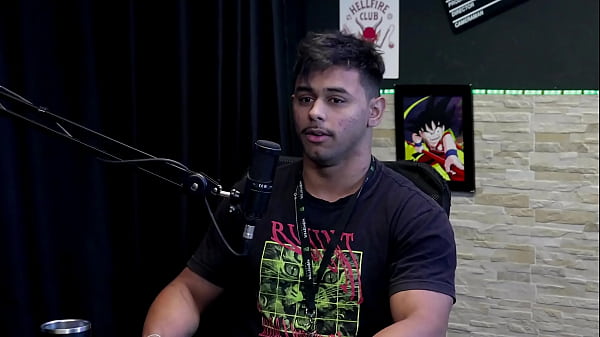 Aprendeu a gravar porn&ocirc_, tem os &acirc_ngulos corretos, teve que aprender a fuder melhor, e precisa saber o nome das posi&ccedil_&otilde_es - Guilherme Filmmaker Porn&ocirc_ (WATCH ON: SHEER/RED)