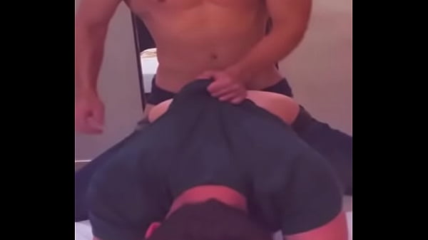 HE WAS TRYING ME IN THE BATHROOMS OF THE GYM AND A LITTLE WHORE COME IN TO EAT ME