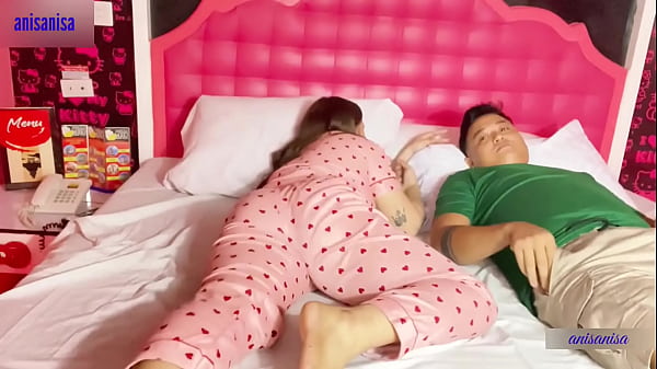 Anal fucking until it cums in someone's wife's ass hole