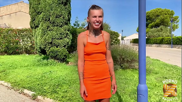 M&eacute_lanie, schöne Blondine, will brutalen Sex!