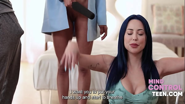 Freeuse News Reporter Tries Yoga With Instructor - Caitlin Bell, Eve Marlowe