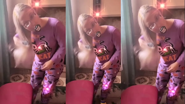 ASMR Mi sto spazzolando i capelli con il lecca-lecca e ascolto in cuffia