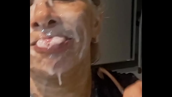 The married bastards did this to me, but they didn't even want to show their dicks. Waiting for other bastards with lots of cum for new cumshots in my mouth, man