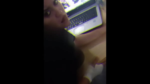 Beim Schwanzlutschen bekommt man am Ende die Muschi und den Arsch, Roberto fickt mich reich, gib mir deine Milch