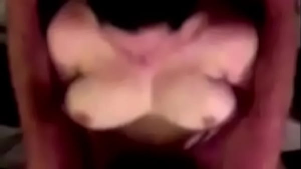 Naturwunder – Streicheleinheiten für die natürlichen DDs meiner Frau – Eine Zusammenstellung von AsianSexyWfe