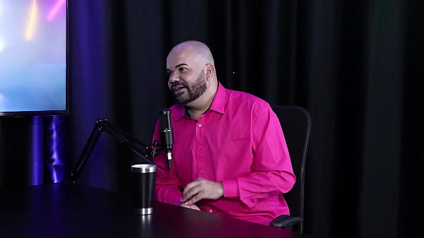 Il nome dell'azienda deriva da persone a cui piace il sesso, ed è per questo che è stata creata Tiv Models, e a loro non piace guardare il sesso gay, nonostante siano - Paulo Avelar (Tiv Models) (SHEER/RED)