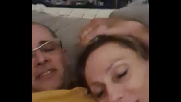 Aline batendo uma para o Fl&aacute_vio antes de dormirem -