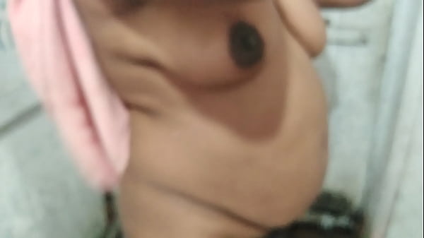 HOT MOM WHILE BATHING IN BATH ROOM