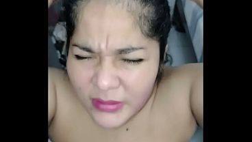 Virale, mia cognata era sola a casa, l'ho palpeggiata e le sono venuto sul viso vergine