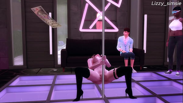 Chico rico paga para follar con stippers en el club