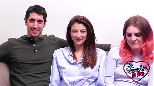 Beka et Trixy, deux chaudasses, s'adonnent aux plaisirs lesbiens