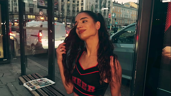 La estudiante francesa Candie Luciani se deja follar por la BBC de Jesús Reyes y le da el culo a reventar