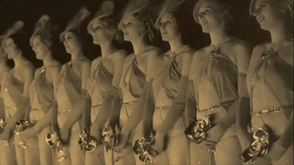 विंटेज शोगर्ल्स