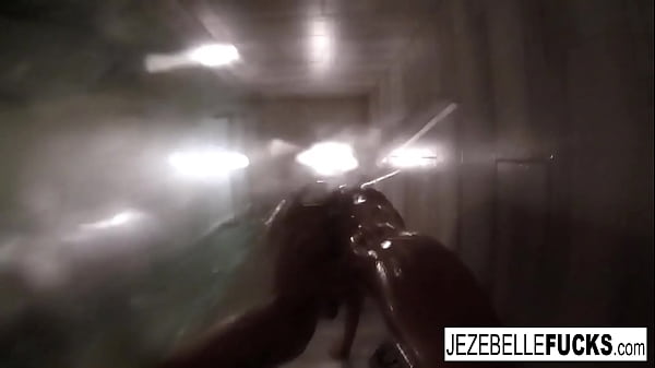 Sexy Jezebelle Bond films herself taking a bath