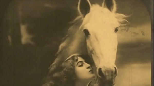 Dark Lantern Entertainment presents '_Beauty And The Beast'_