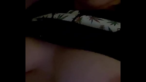 MILF autodegradante che fuma candida