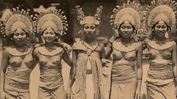 Dark Lantern Entertainment giới thiệu '_Những người phụ nữ cổ điển của thế giới'_ từ Cuộc sống bí mật của tôi, Lời thú tội khiêu dâm của một quý ông người Anh thời Victoria