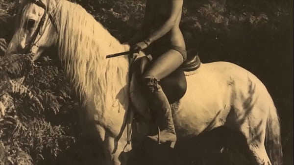 Dark Lantern Entertainment presents '_Beauty And The Beast'_